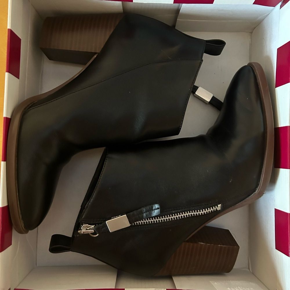 Circus by Sam Edelman Blythe Black Booties Size 8 Ankle Boots Chic Casual